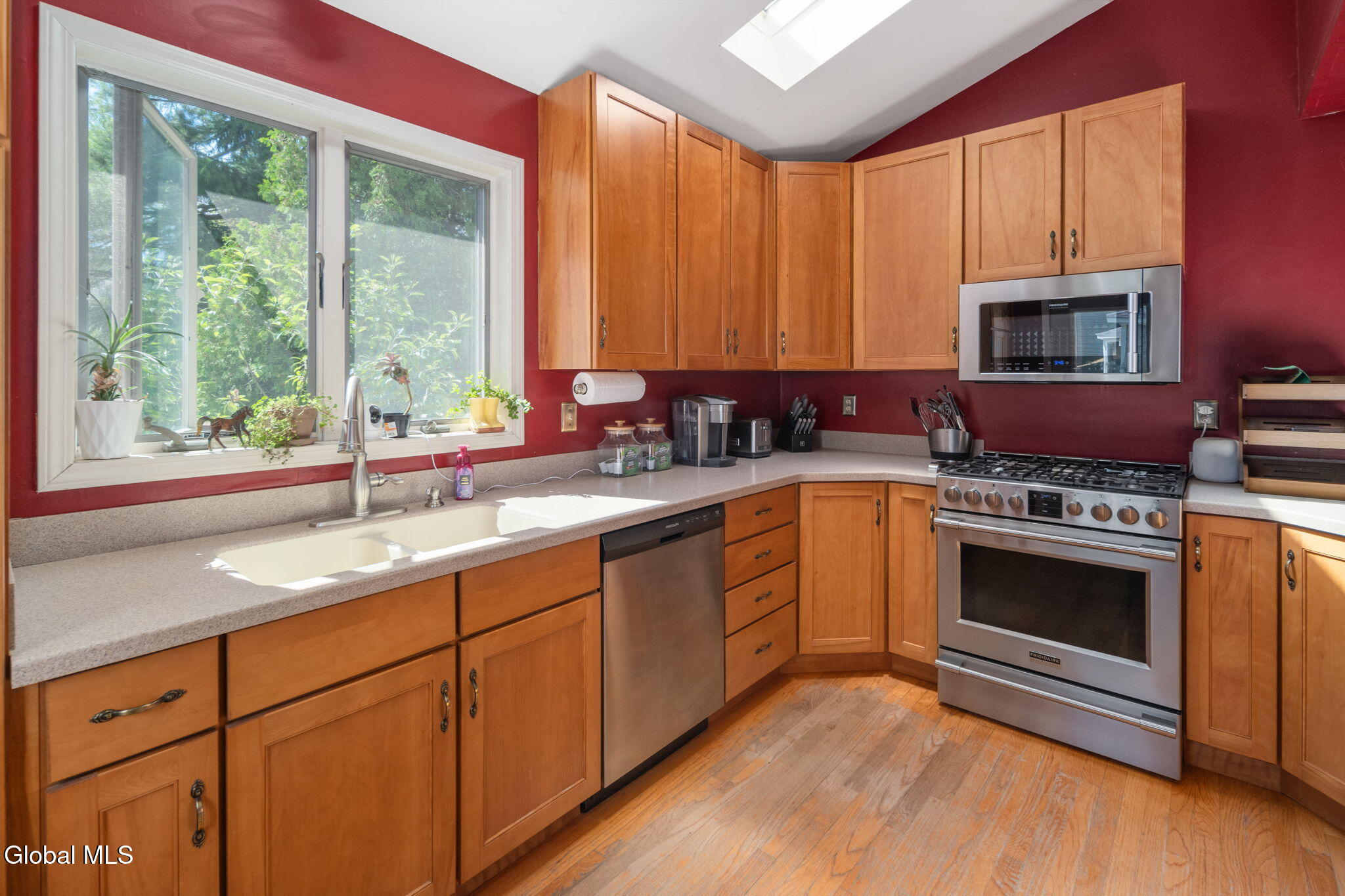 1045 Balltown Road Niskayuna, NY 12309 - Photo 17 of 63 14-1045BalltownRd14