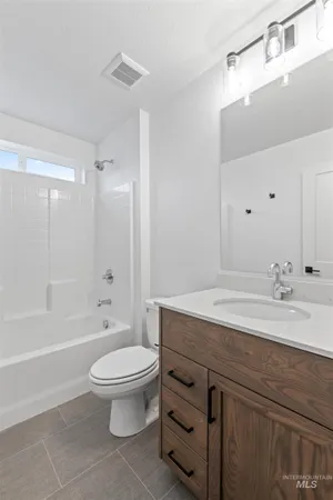 $417,900 | 2122 East Deep Purple Lane, Meridian, ID 83642