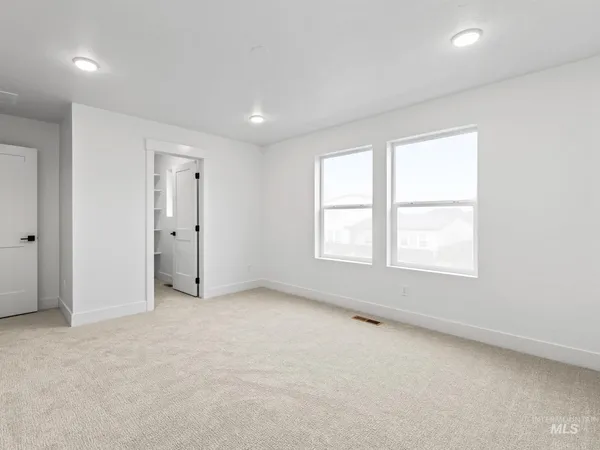 $417,900 | 2122 East Deep Purple Lane, Meridian, ID 83642