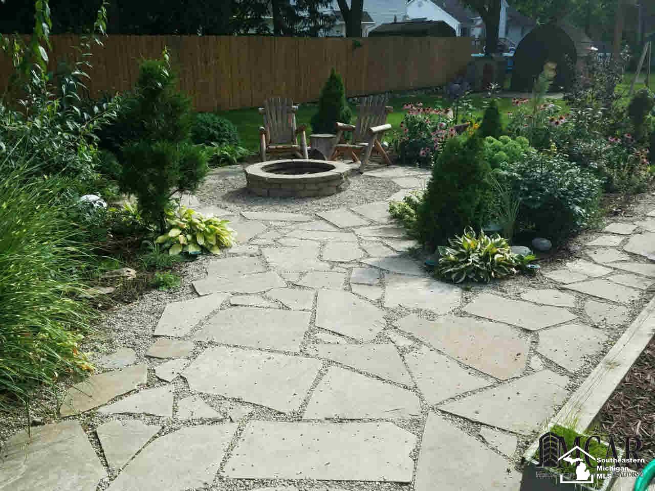 9819 Summerfield Road Temperance, MI 48182 - Photo 16 of 23