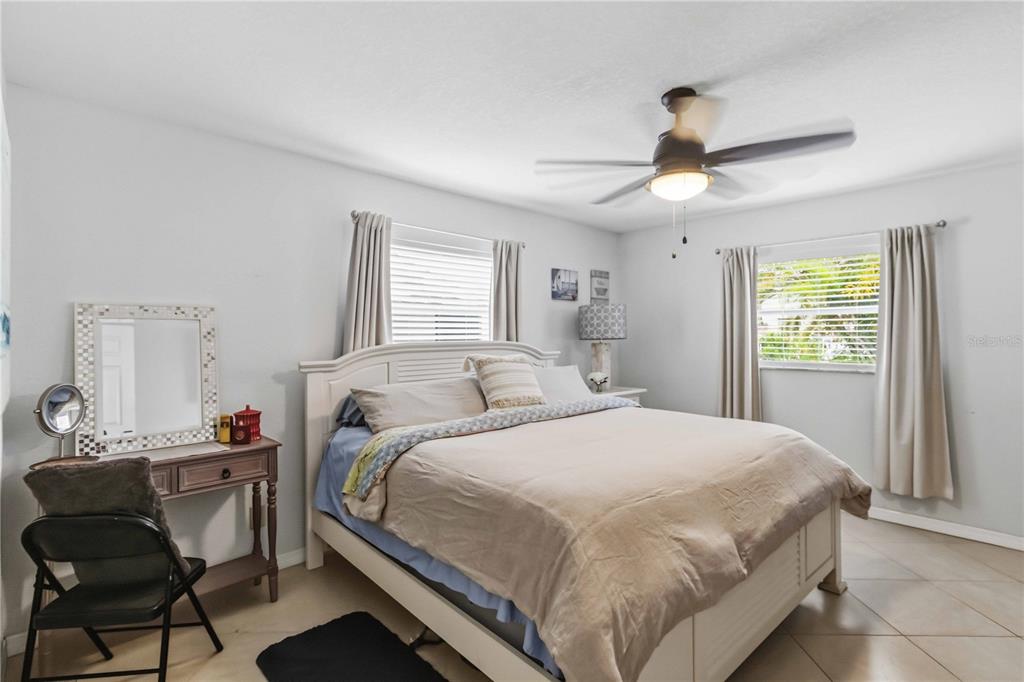 1004 Spindle Palm Way Apollo Beach, FL 33572 - Photo 20 of 24