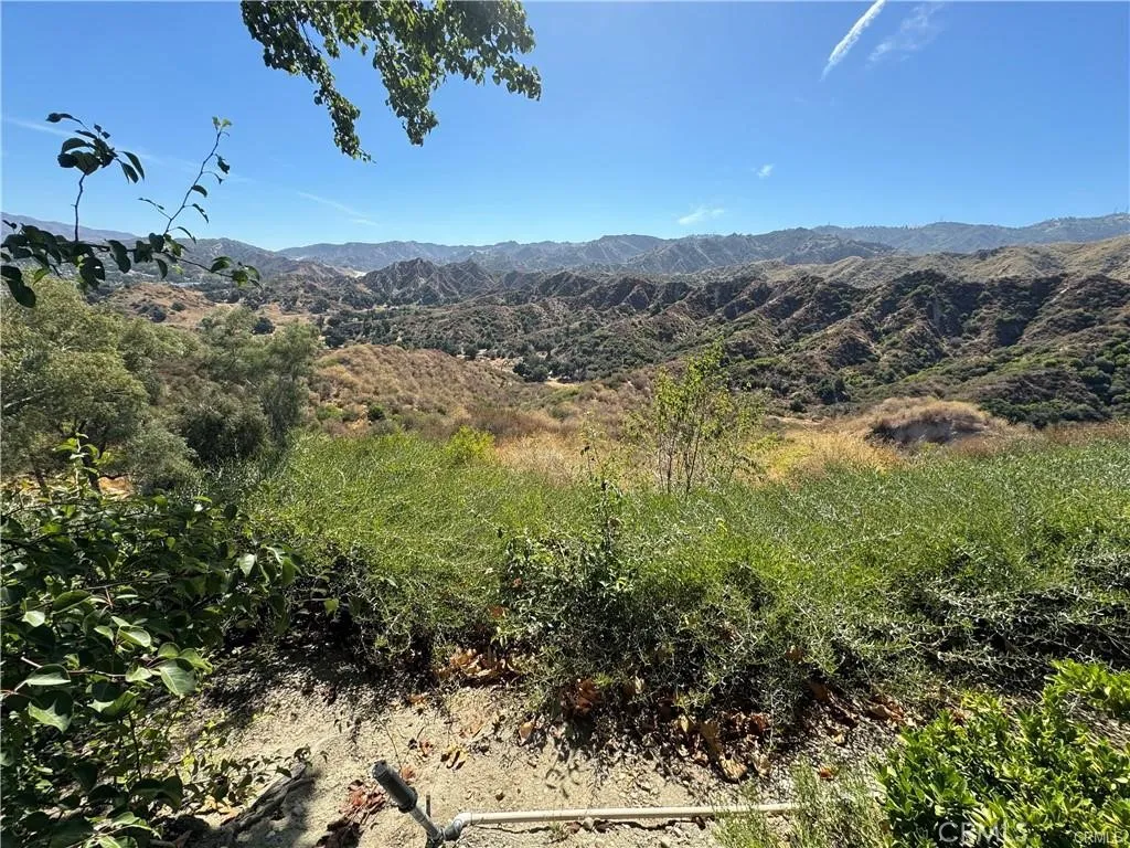 0 Chicory Court Stevenson Ranch, CA 91381 - Photo 4 of 6 a view of a city