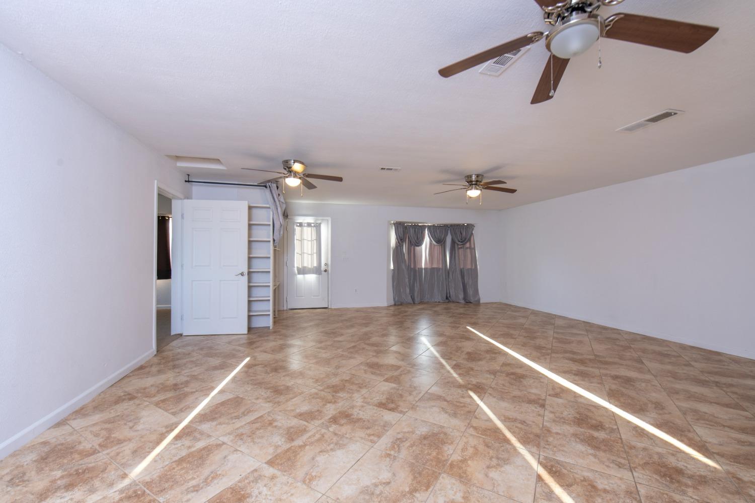 23653 Loper Valley Road Prather, CA 93651 - Photo 24 of 64 Gallery Image 24
