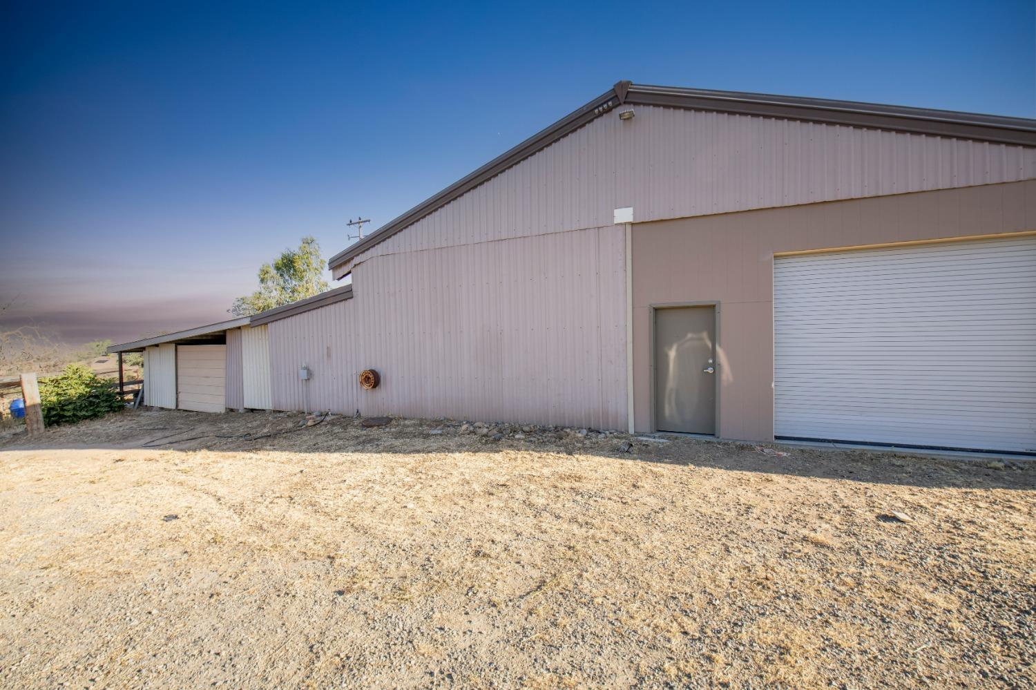 23653 Loper Valley Road Prather, CA 93651 - Photo 36 of 64 Gallery Image 36