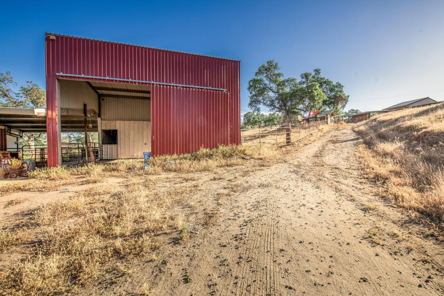 23653 Loper Valley Road Prather, CA 93651 - Photo 42 of 64 Gallery Image 42