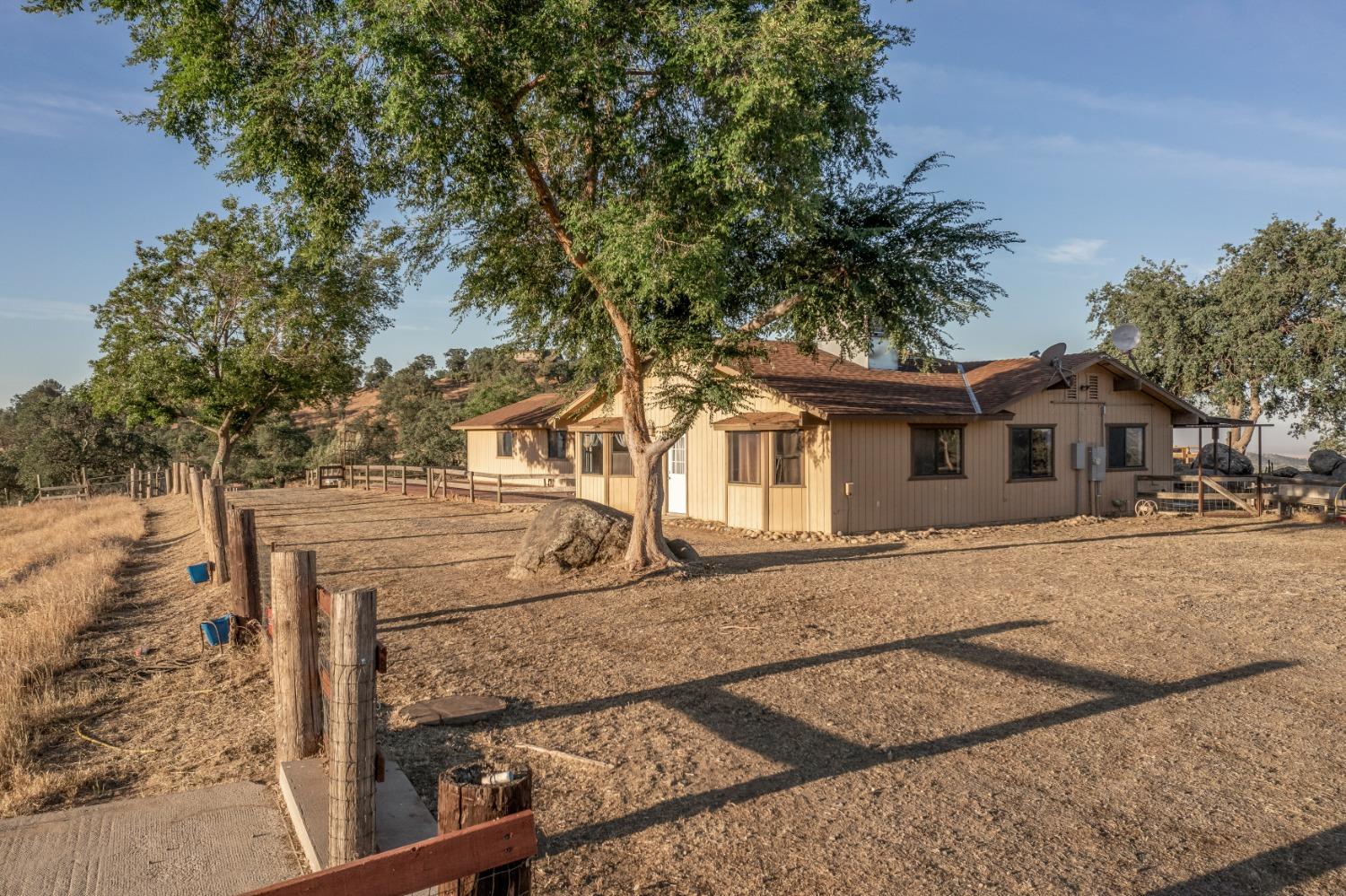 23653 Loper Valley Road Prather, CA 93651 - Photo 54 of 64 Gallery Image 54