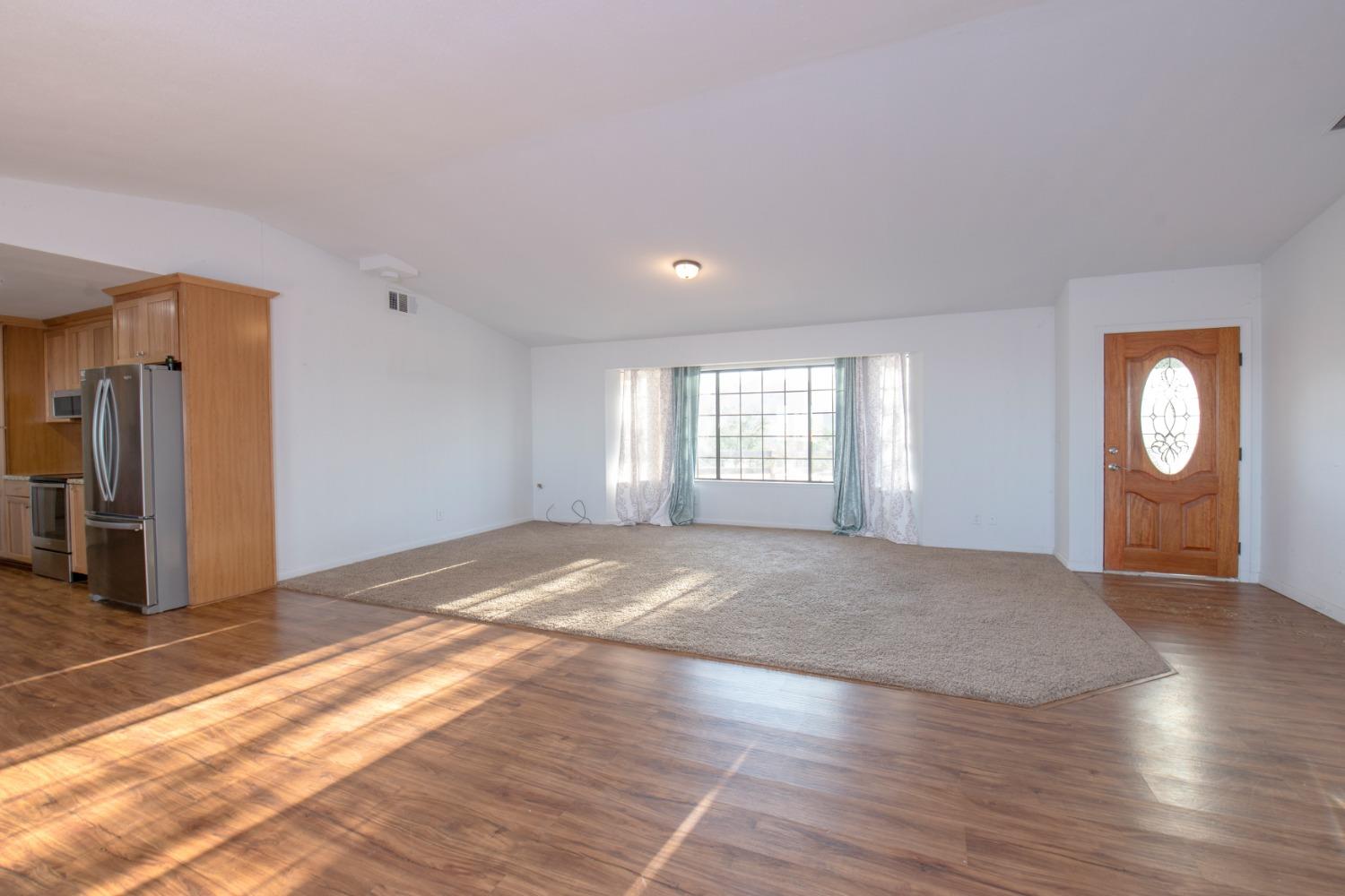 23653 Loper Valley Road Prather, CA 93651 - Photo 8 of 64 Gallery Image 8