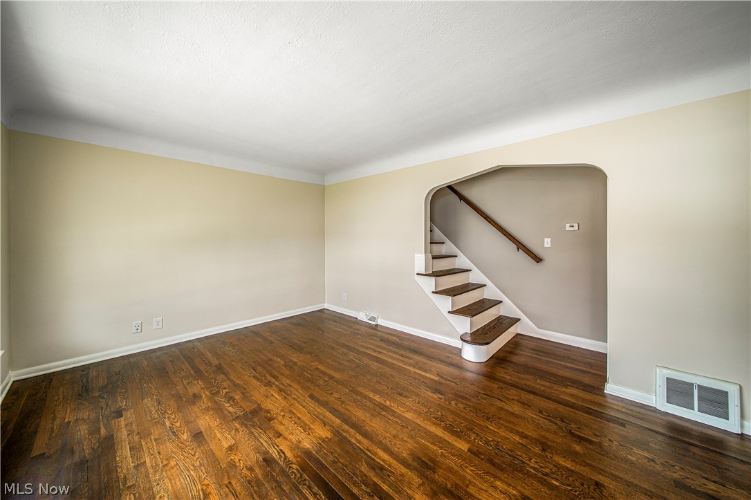 28971 Barjode Road Willowick, OH 44095 - Photo 9 of 36