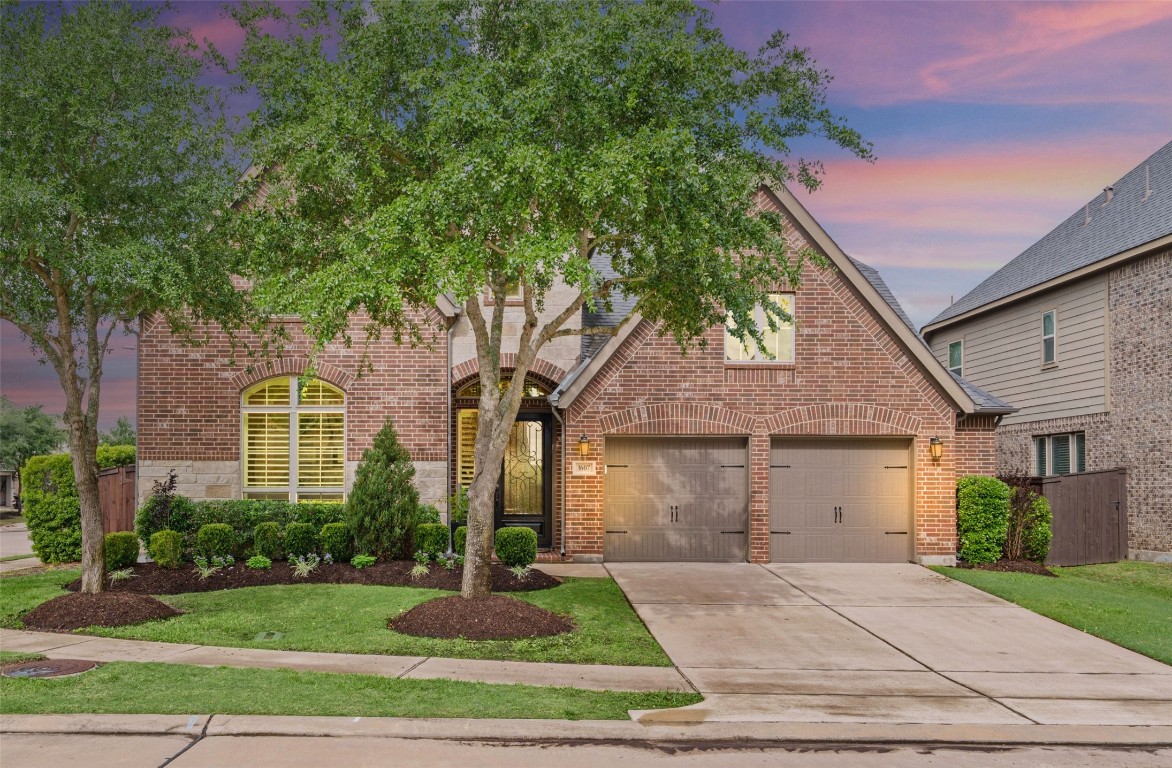 Welcome home to 1607 Quail Ridge! This stunning home features 4 bedrooms, 3.5 bathrooms and an upgraded 3-car garage on a spacious corner lot with lush landscaping.