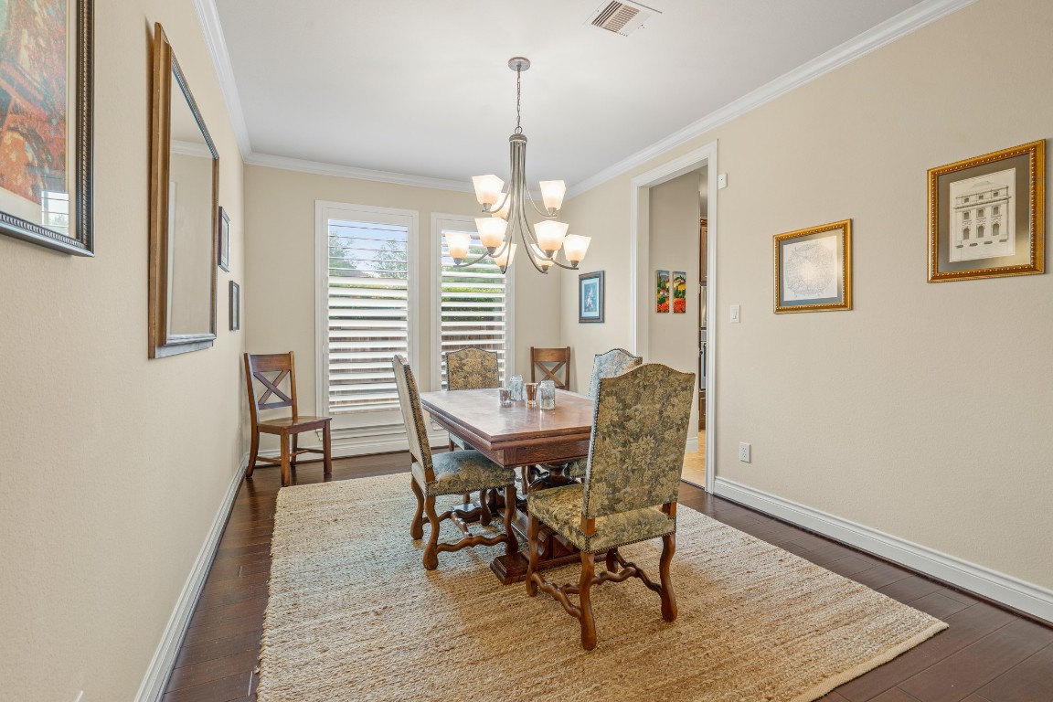 1607 Quail Ridge Drive Katy, TX 77493 - Photo 12 of 33 What a great space for you and your guests to dine in style for special occasions, big family gatherings or holidays! Featuring upgraded chandelier for lighting, large windows, and soaring ceilings.