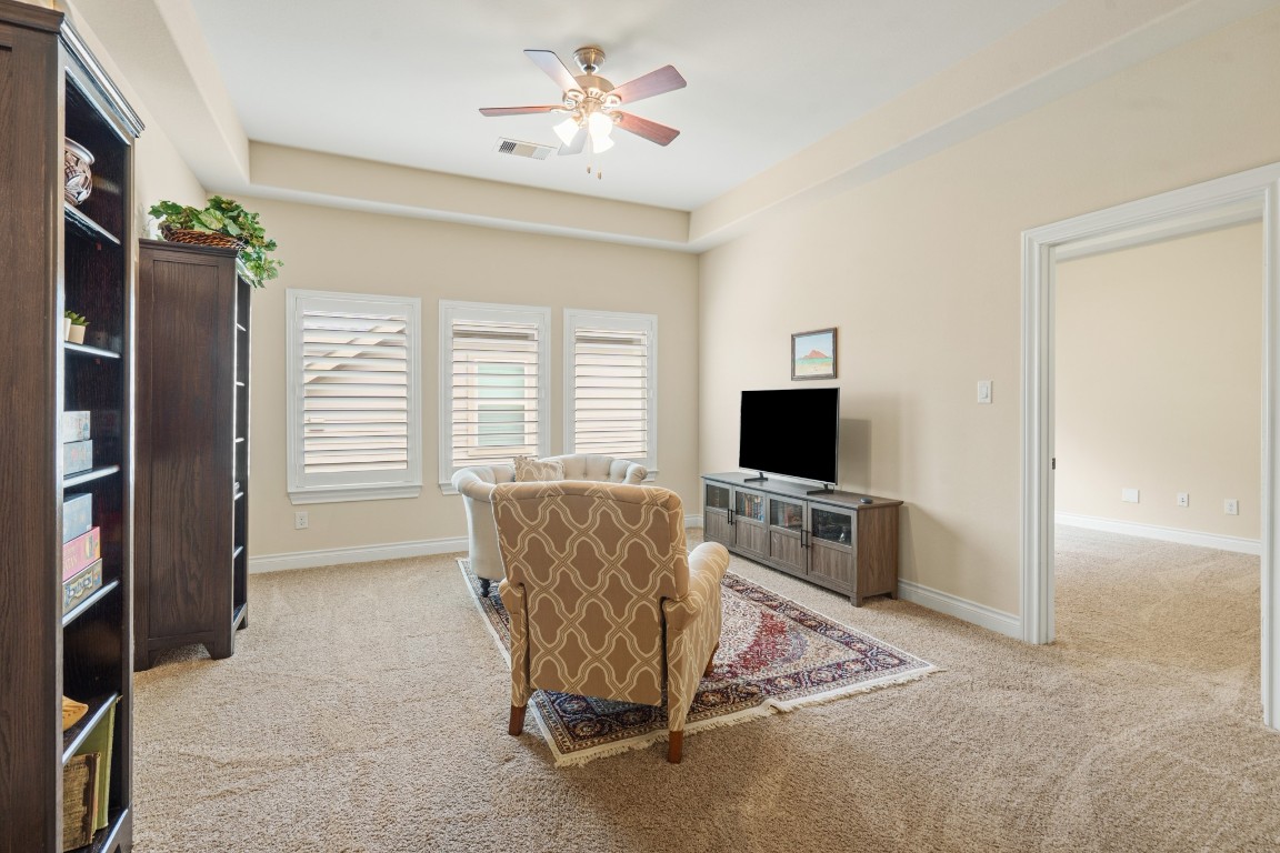 1607 Quail Ridge Drive Katy, TX 77493 - Photo 22 of 33 Upstairs you walk into a large family room that's perfect for game night or a lounging space! The large windows give you a beautiful view making it ideal for entertaining!