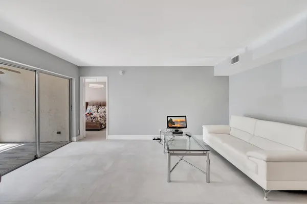 $2,350 | 14895 Builtmore Way, Unit 109, Delray Beach, FL 33446