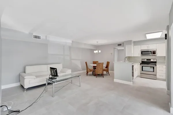 $2,350 | 14895 Builtmore Way, Unit 109, Delray Beach, FL 33446