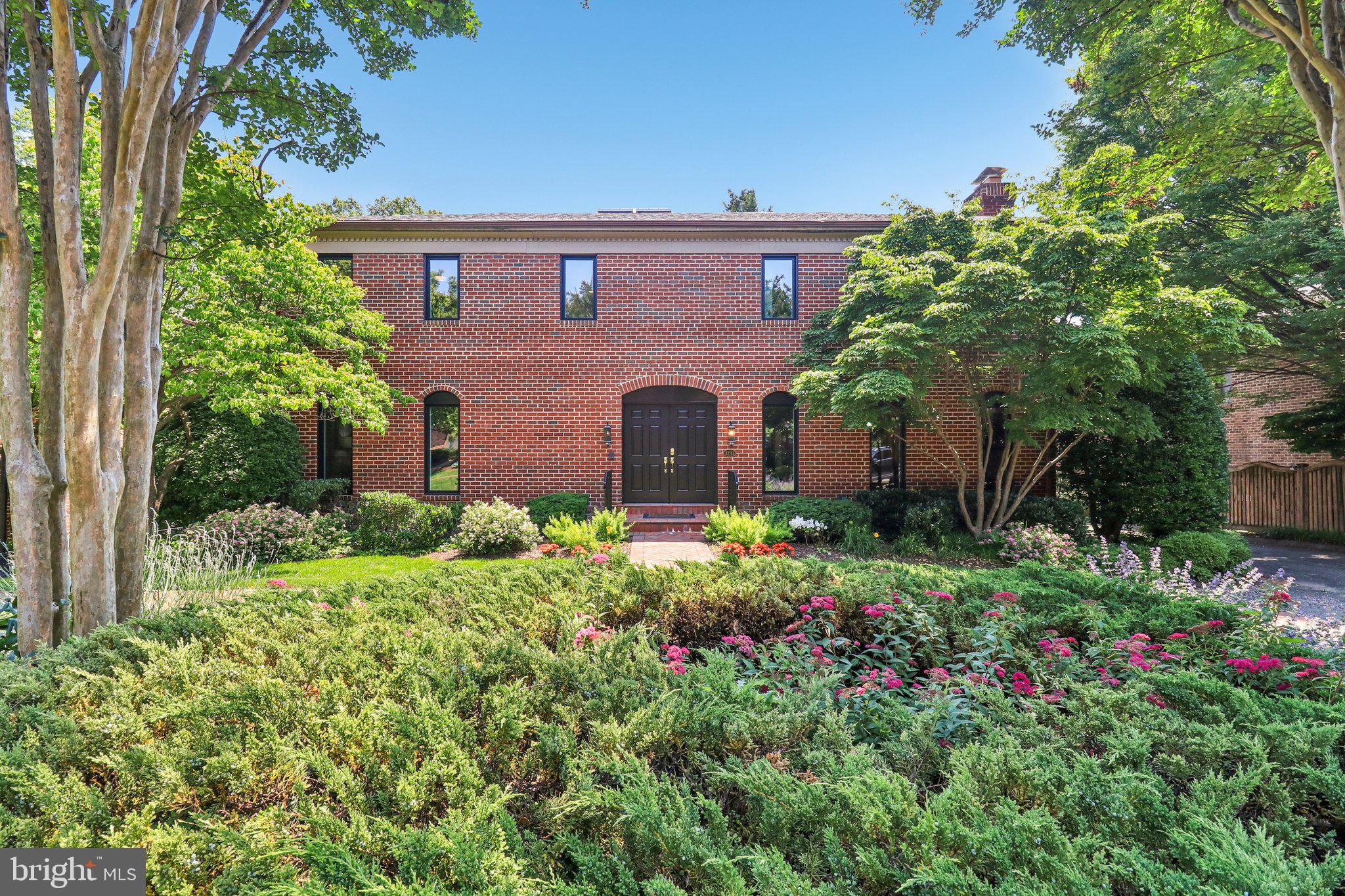 3233 Ellicott St Northwest  