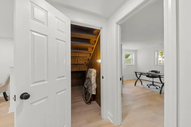 $585,000 | 1100 Brentwood Lane, Wheaton, IL 60189