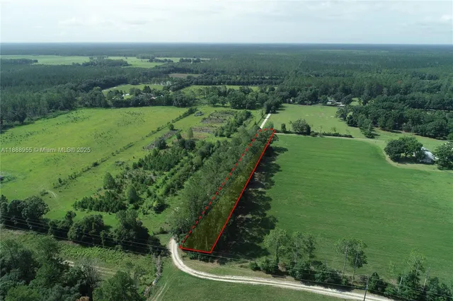 $17,900 | 20220 Northeast 118th Terrace, Waldo, FL 32694