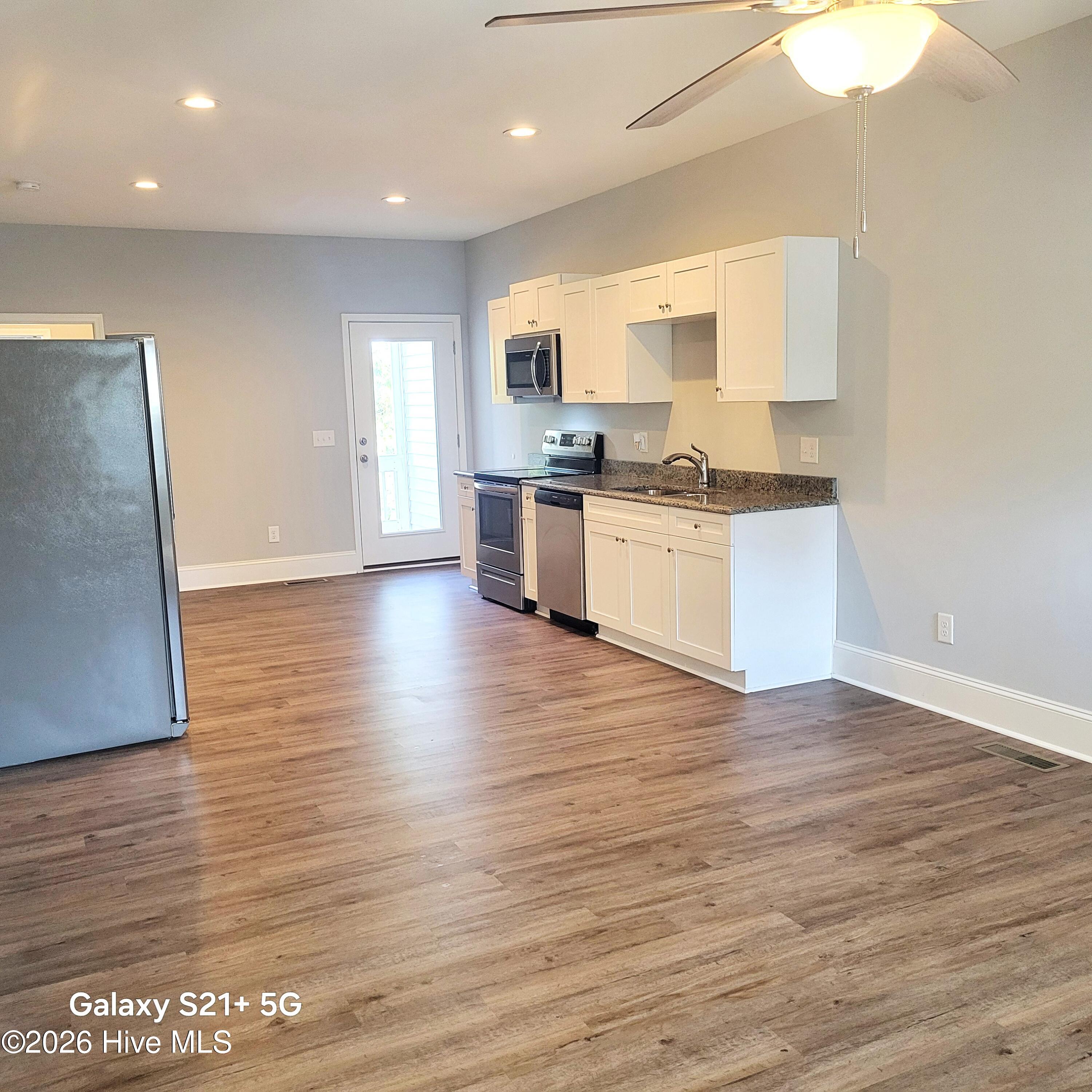 84 Knoll Road Southern Pines, NC 28387 - Photo 4 of 28