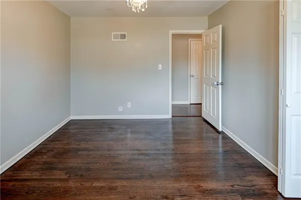 $350,000 | 10708 St Catherines Lane, Kansas City, MO 64137