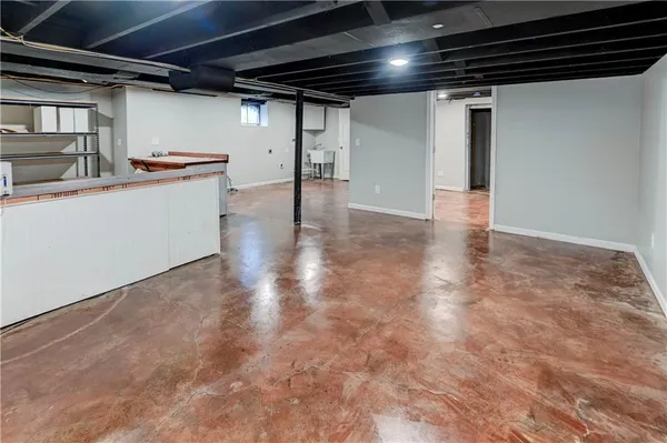 $350,000 | 10708 St Catherines Lane, Kansas City, MO 64137