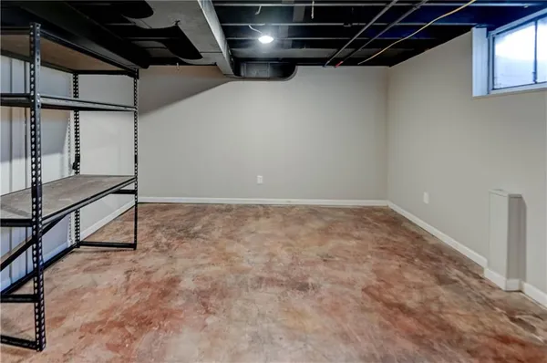 $350,000 | 10708 St Catherines Lane, Kansas City, MO 64137