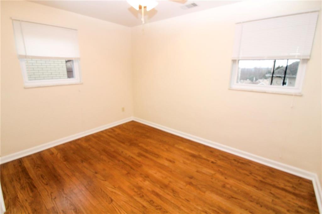 558 Hillcrest Avenue McKees Rocks, PA 15136 - Photo 14 of 25 4th Bedroom