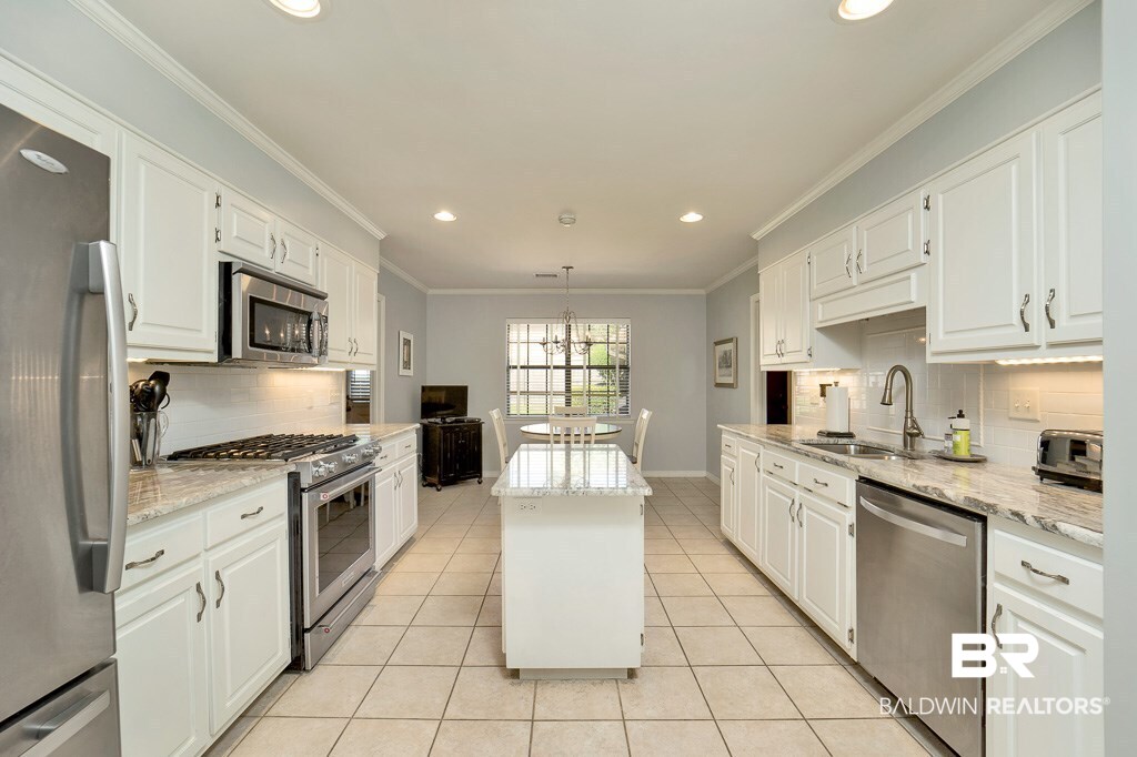 1050 Regal Drive Mobile, AL 36609 - Photo 10 of 24