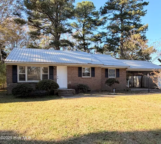 $140,000 | 106 South 5th Street, Macclesfield, NC 27852