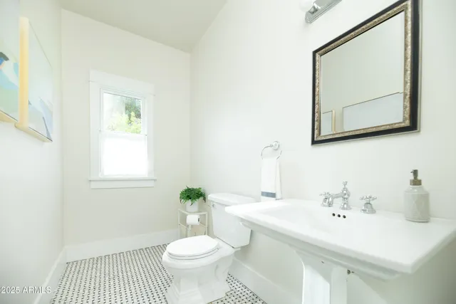 $6,850 | 69 West Lynwood Street, Phoenix, AZ 85004