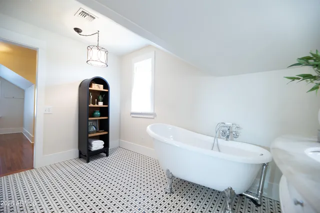 $6,850 | 69 West Lynwood Street, Phoenix, AZ 85004