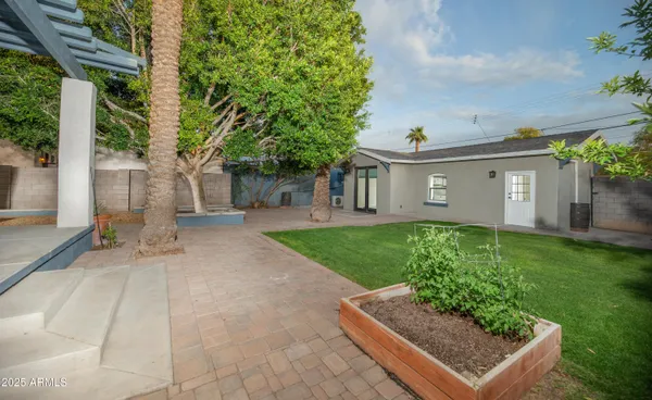 $6,000 | 69 West Lynwood Street, Phoenix, AZ 85004