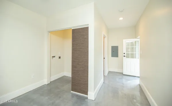 $6,000 | 69 West Lynwood Street, Phoenix, AZ 85004