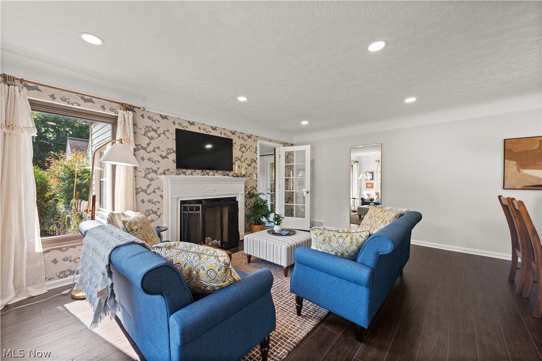 6430 Olde York Road Cleveland, OH 44130 - Photo 6 of 50