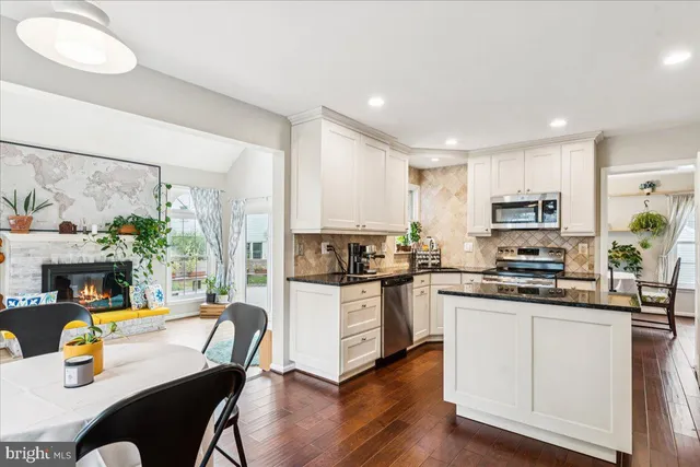 $715,000 | 12592 Rock Ridge Road, Herndon, VA 20170