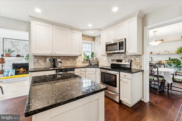 $715,000 | 12592 Rock Ridge Road, Herndon, VA 20170