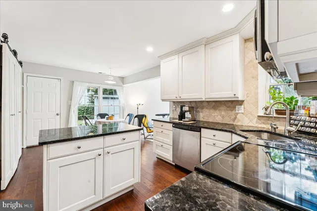 $715,000 | 12592 Rock Ridge Road, Herndon, VA 20170