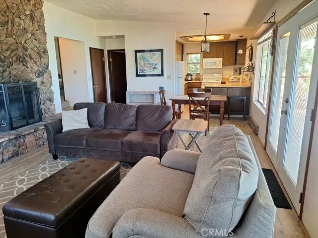 $1,900 | 11664 Lakeview Drive, Clearlake Oaks, CA 95423