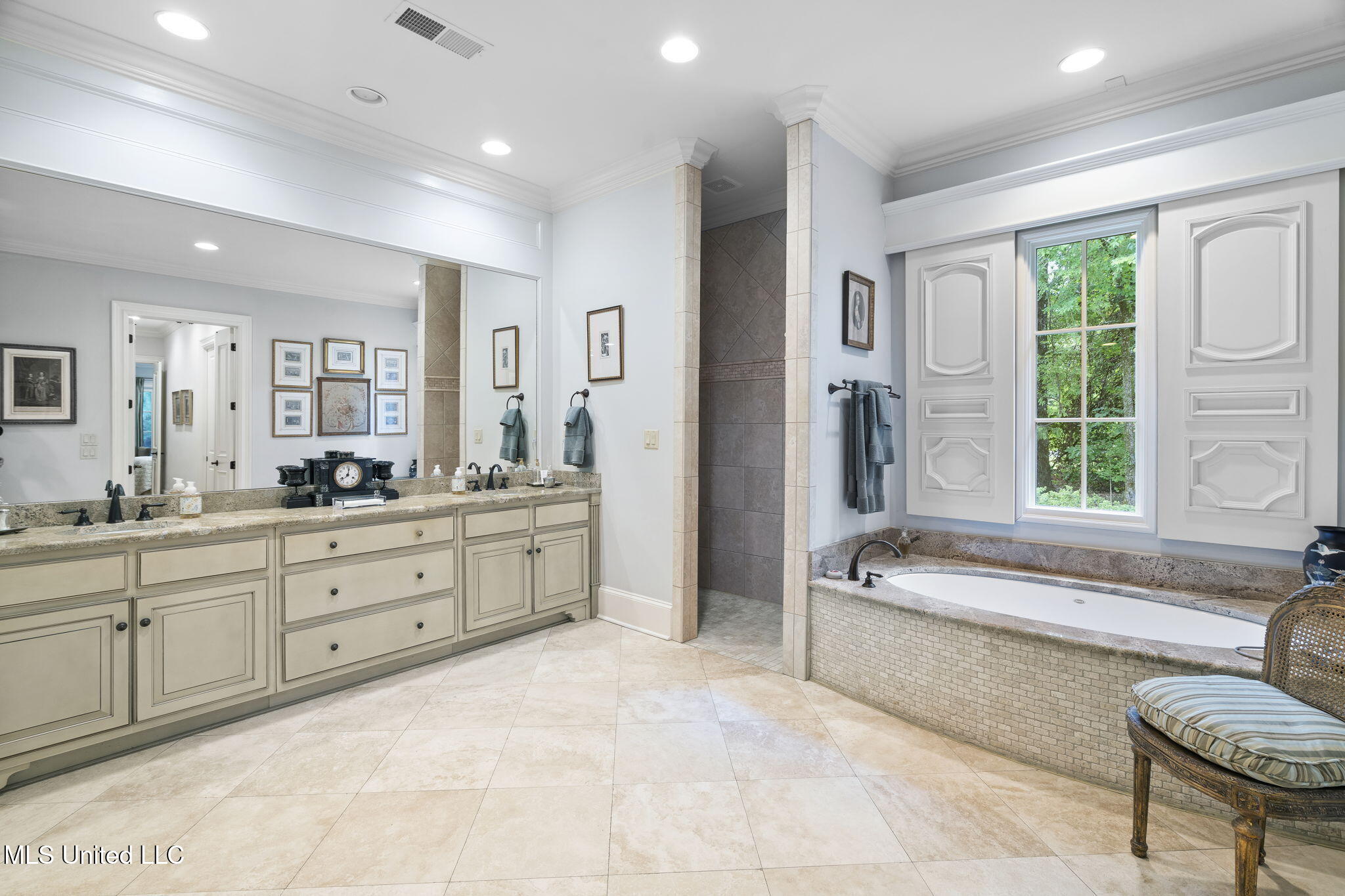 1001 Hickory Ridge Drive Hernando, MS 38632 - Photo 12 of 29 25-web-or-mls-1001 Hickory Ridge Dr-25