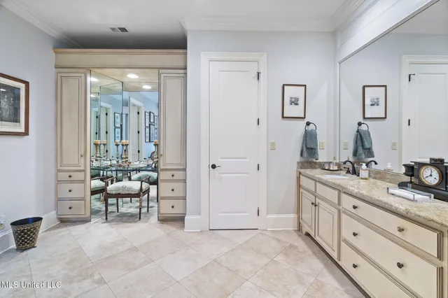 $989,000 | 1001 Hickory Ridge Drive, Hernando, MS 38632