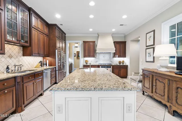 $989,000 | 1001 Hickory Ridge Drive, Hernando, MS 38632