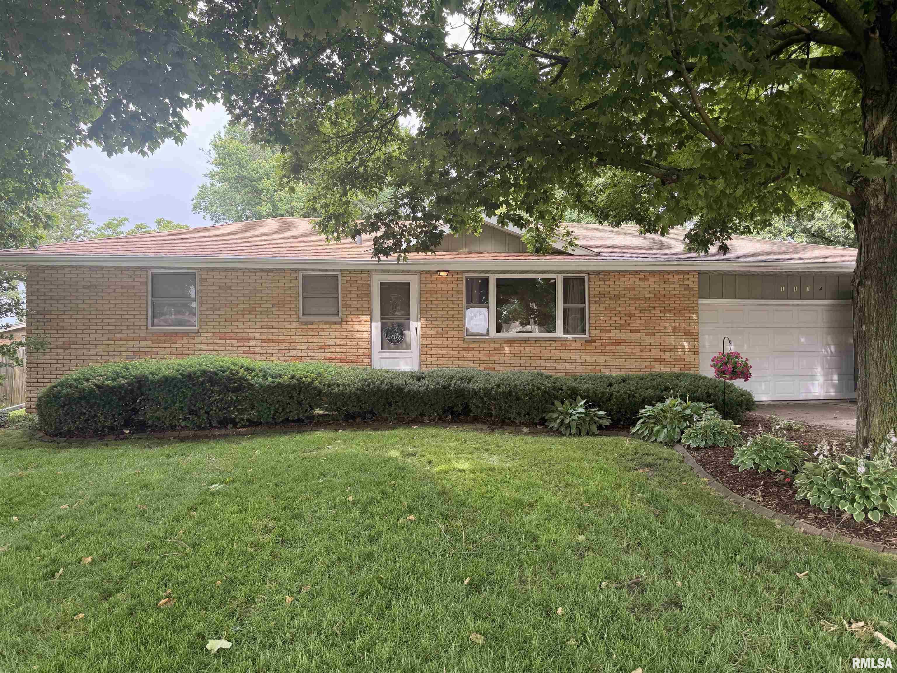 1114 South Main Street Washington, IL 61571 - Photo 1 of 1