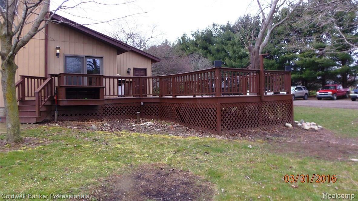 200 Barnes Lake Road Columbiaville, MI 48421 - Photo 5 of 18 P3310008.JPG