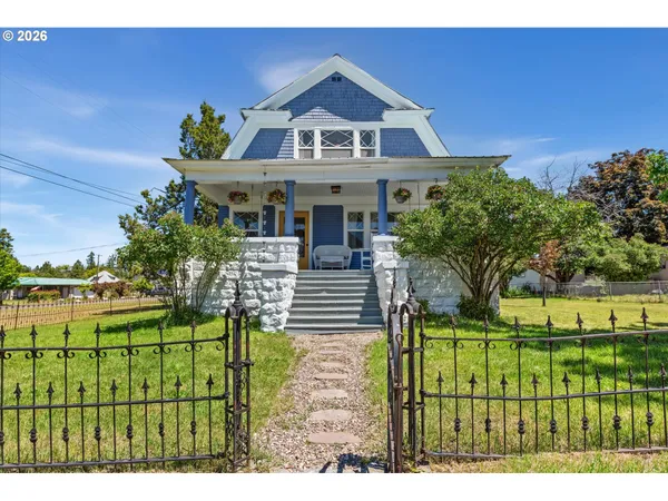 $380,018 | 300 South Lake Street, Joseph, OR 97846