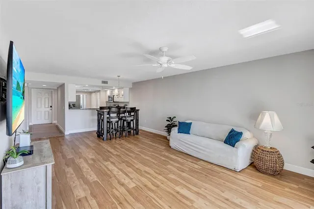 $249,000 | 6904 Drewrys Bluff, Unit 803, Bradenton, FL 34203