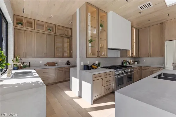 $25,000 | 2401 Driftwood Drive, Las Vegas, NV 89107