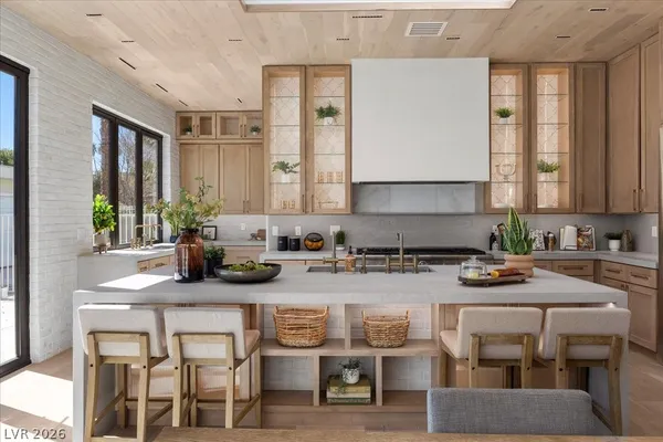 $25,000 | 2401 Driftwood Drive, Las Vegas, NV 89107