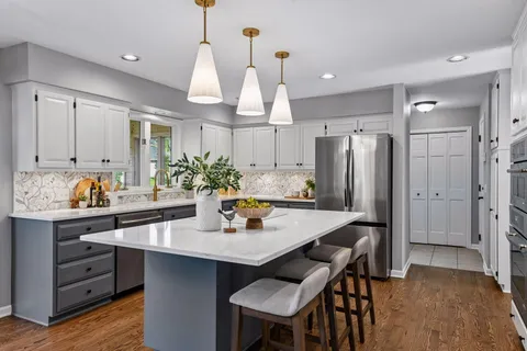 $875,000 | 3015 Olive Lane North, Plymouth, MN 55447