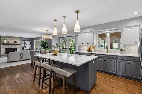 $875,000 | 3015 Olive Lane North, Plymouth, MN 55447