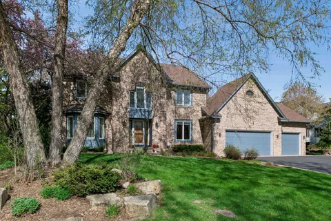 $875,000 | 3015 Olive Lane North, Plymouth, MN 55447