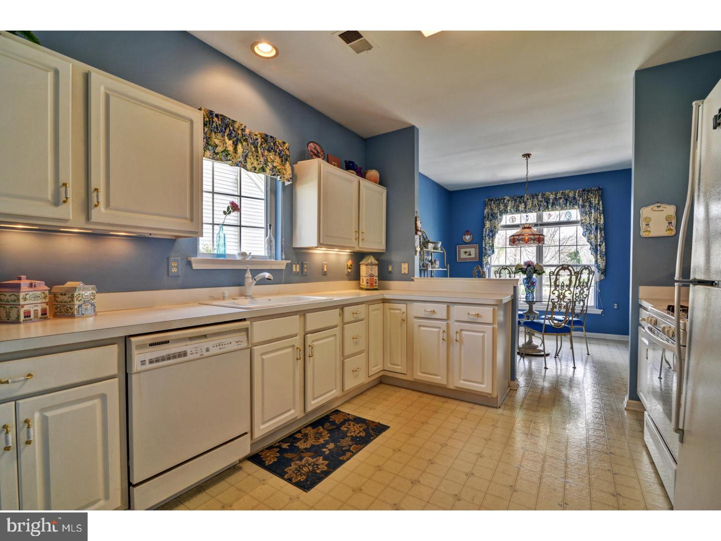 25 Cardinal Flower Lane Princeton Junction, NJ 08550 - Photo 9 of 20