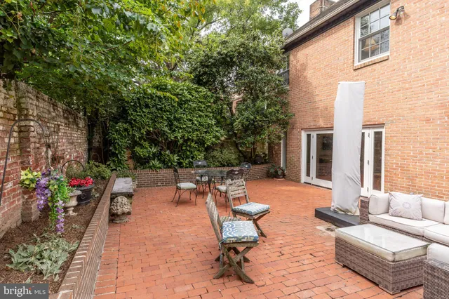 $1,975,000 | 530 F St Terrace Southeast, Washington, DC 20003